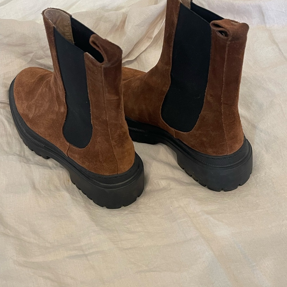 Maguire Corticella Chelsea Boot - Picture 2 of 3